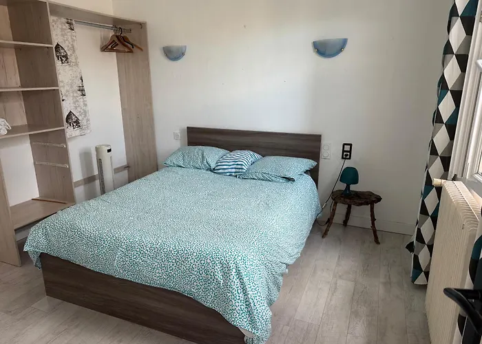Дом отдыха Les Micocouliers - Spacieuse Maison,4chambres ,avec Jardin- Parking -wifi Безье